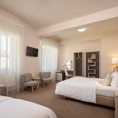 Pytloun Kampa Garden Hotel Prague Exterior photo