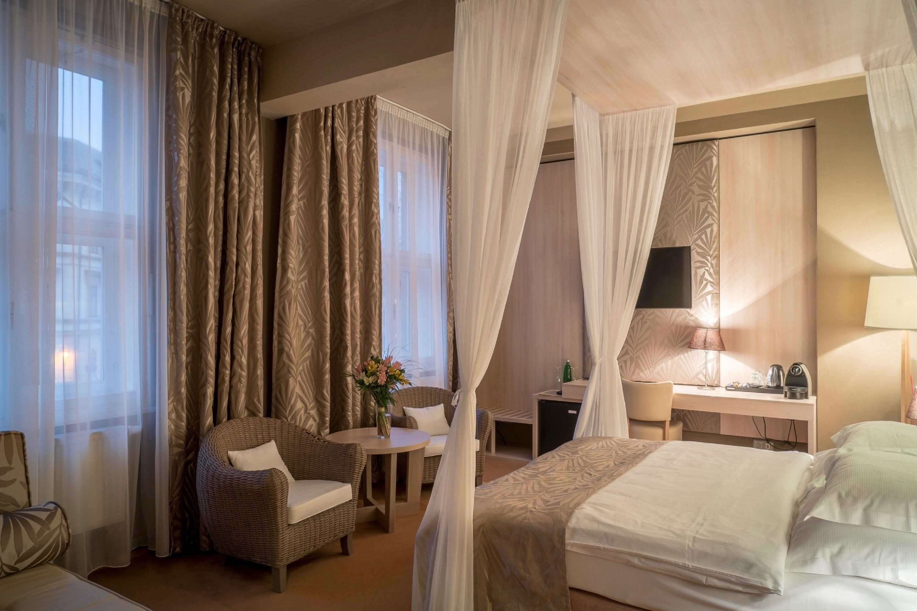 Pytloun Kampa Garden Hotel Prague Exterior photo