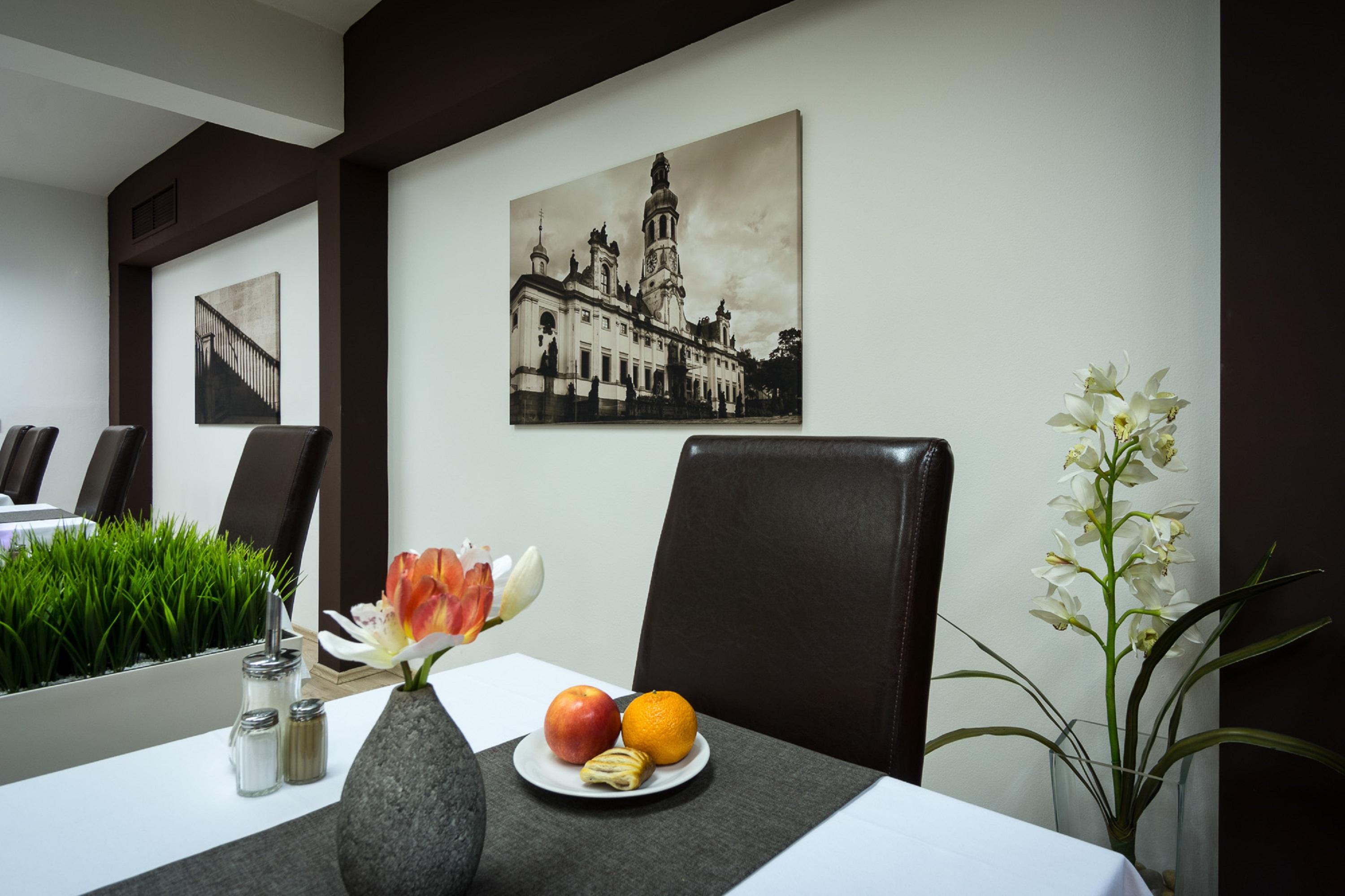Pytloun Kampa Garden Hotel Prague Exterior photo